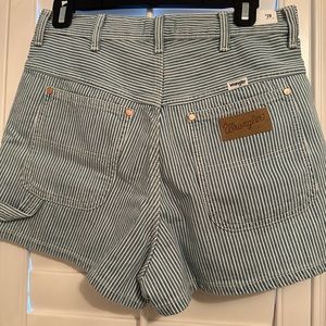 Women’s Wrangler shorts